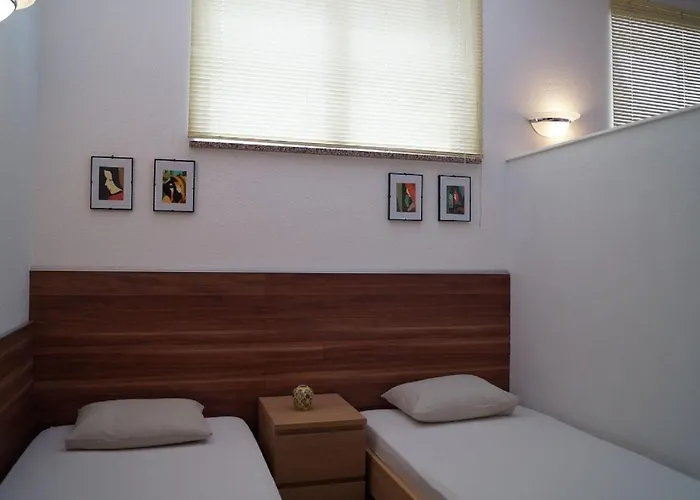 Ferienwohnung-ginkgo-a4 *