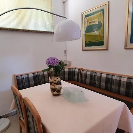Ferienwohnung-ginkgo-a4 Апартаменты *